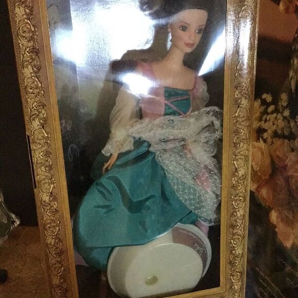 Barbie, fair valentine with box - Picture 2 of 4